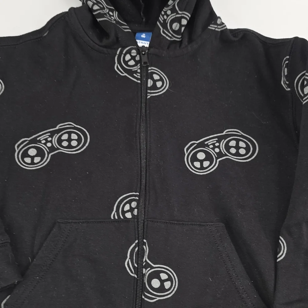 Old Navy Boy's Black Hoodie with Game Controller Print Size M (8) AE-2119